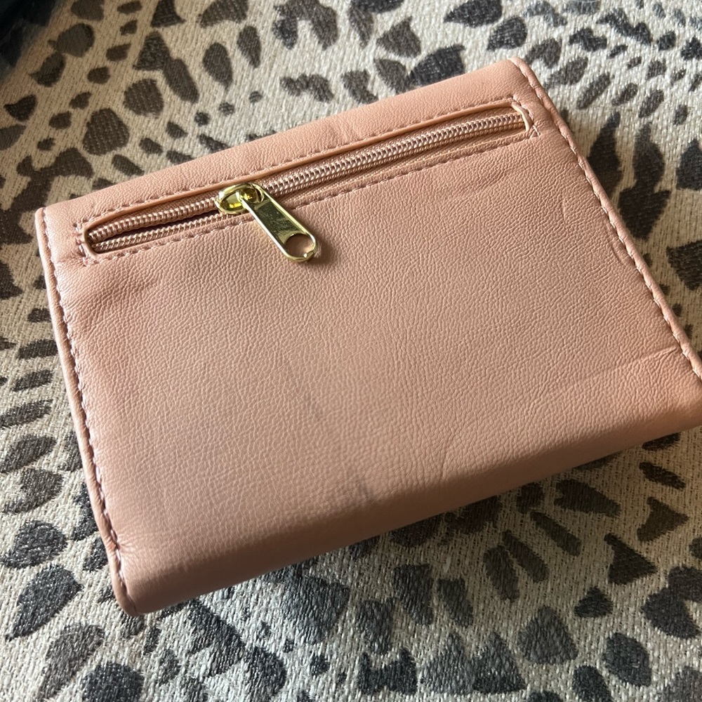Blush Target wallet - Picture 3 of 3